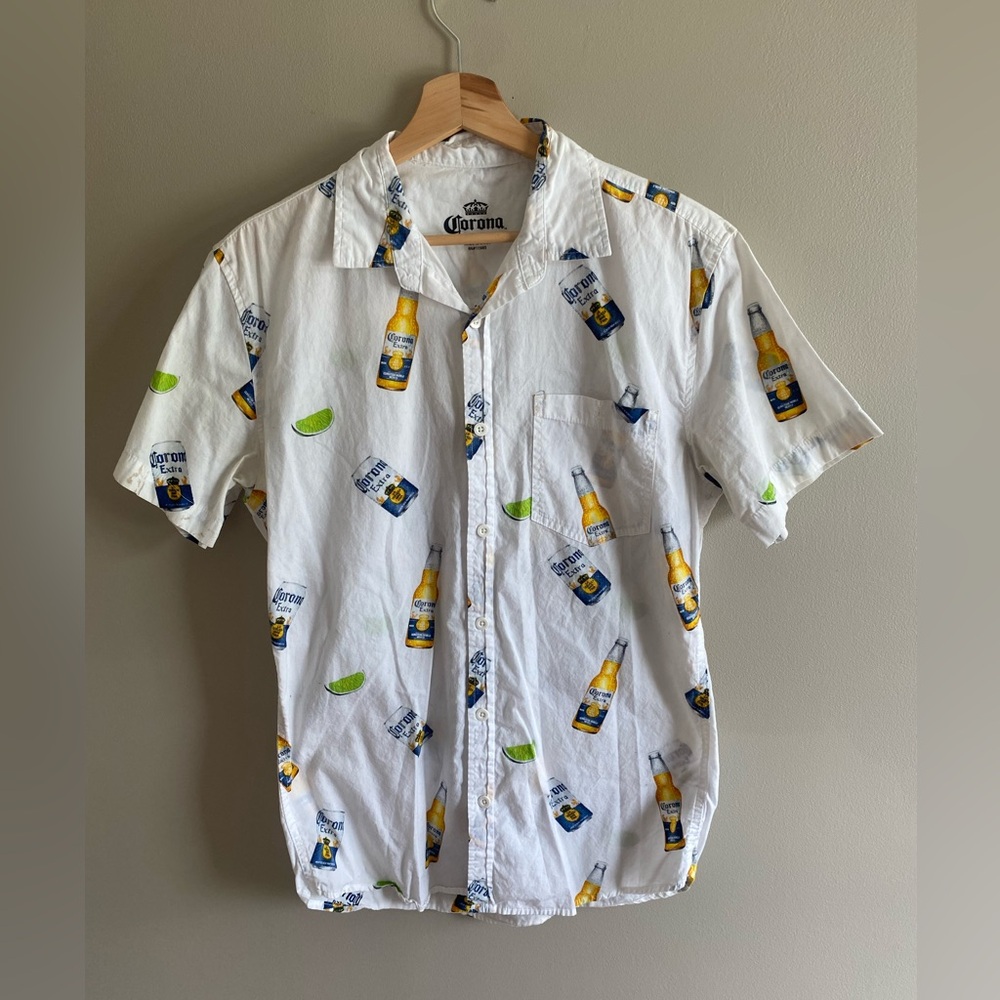 Corona Men’s‎ Button Up Shirt S White Yellow Print All Over Beach Resort Wear